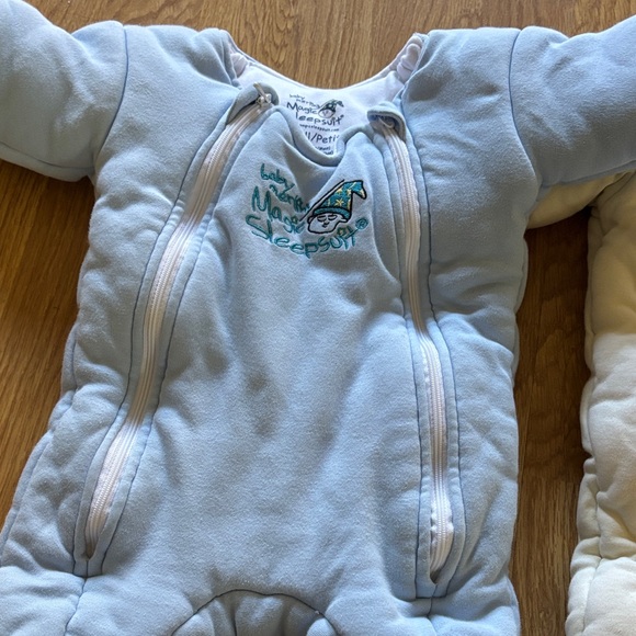 Baby Merlin’s Sleepsuit Bundle - Picture 3 of 4